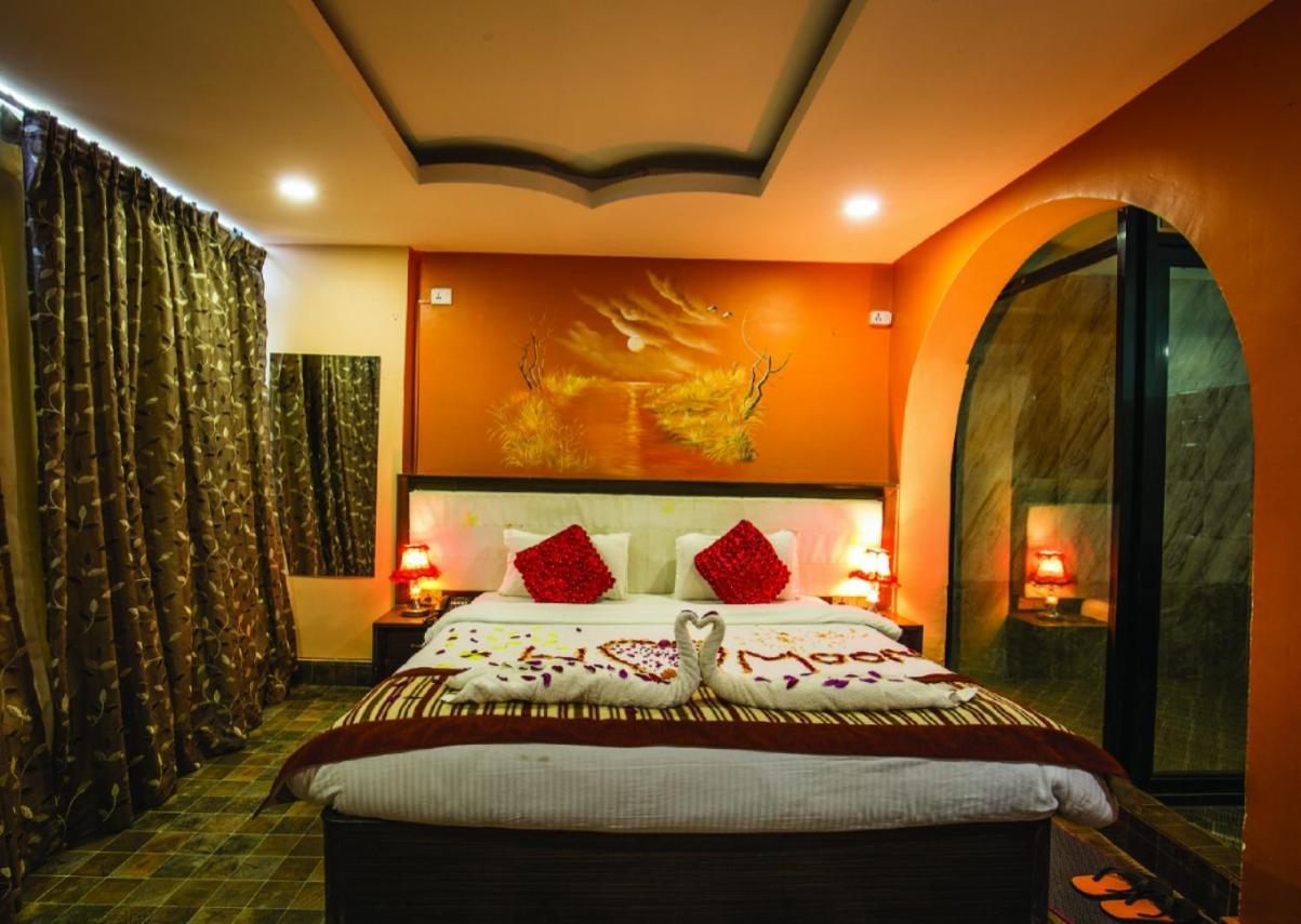Hotel Royal Safari Саураха Екстер'єр фото