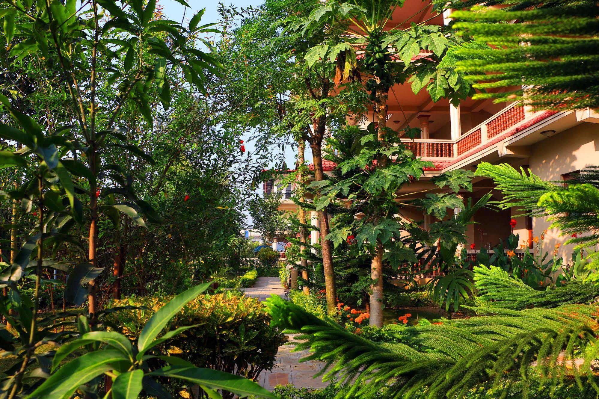 Hotel Royal Safari Саураха Екстер'єр фото
